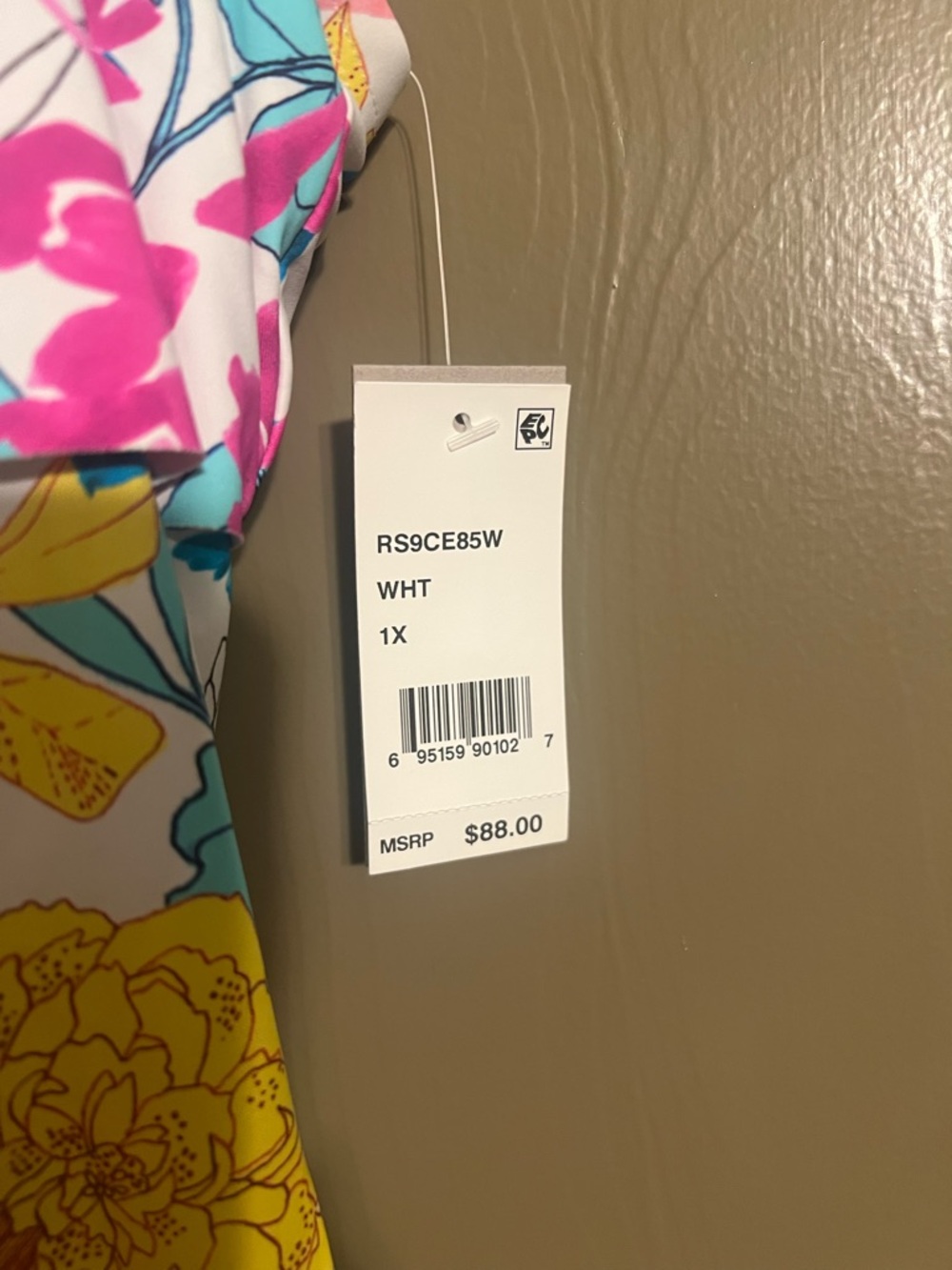 Reaction Kenneth Cole Multi-Color Floral Ruffle Swim Tankini - Picture 4 of 6